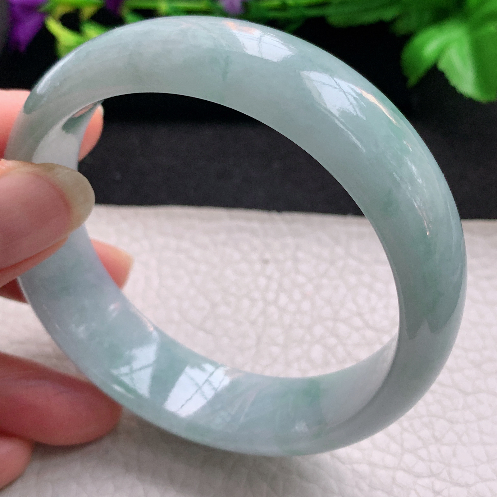 hy淡雅款59*17*8轮胎镯 缅甸翡翠a货玉手镯精美胶感飘花正圈玉手环