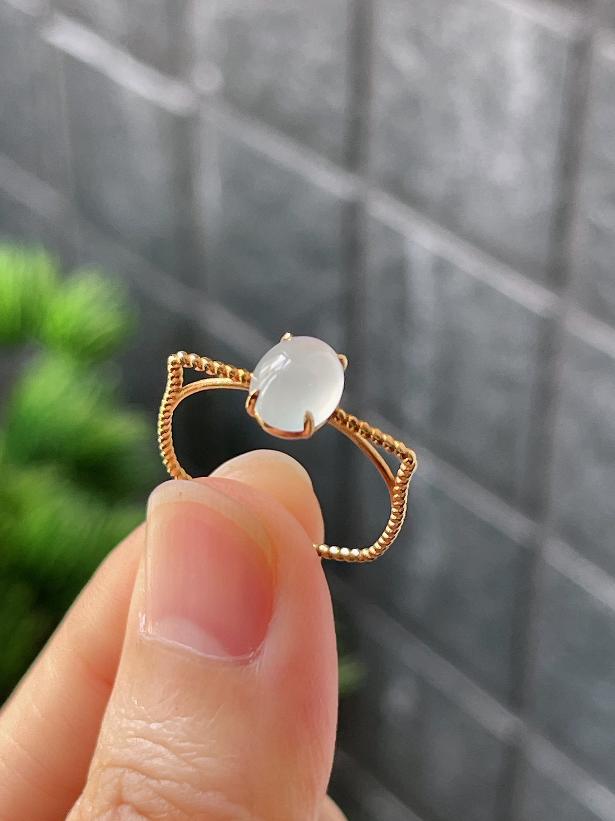 18k翡翠白冰猫耳戒指