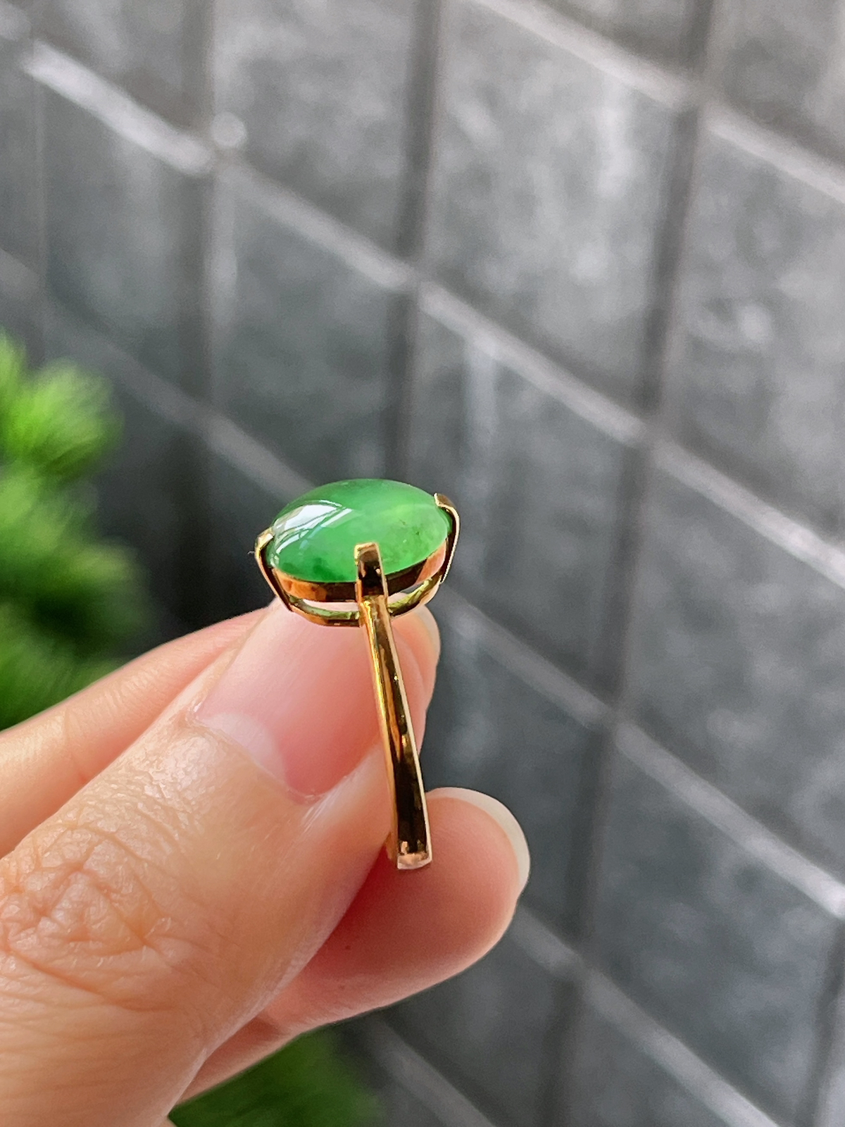 18k翡翠冰绿色马眼型戒指