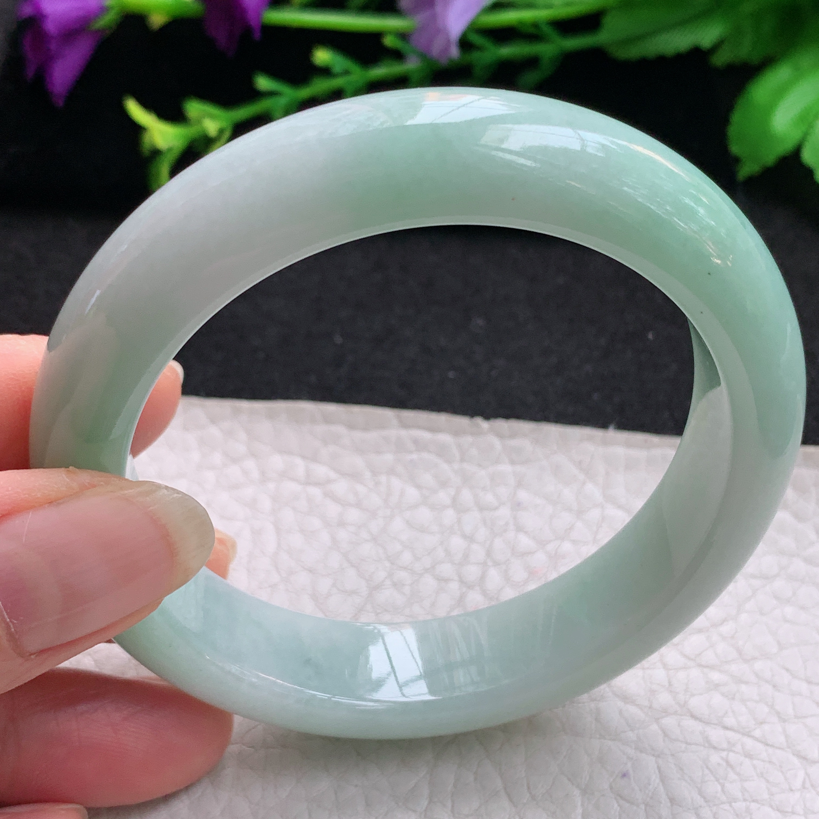 nr清新款57*14*9平安镯 缅甸翡翠精美胶感飘绿宽边玉手镯 玉手环