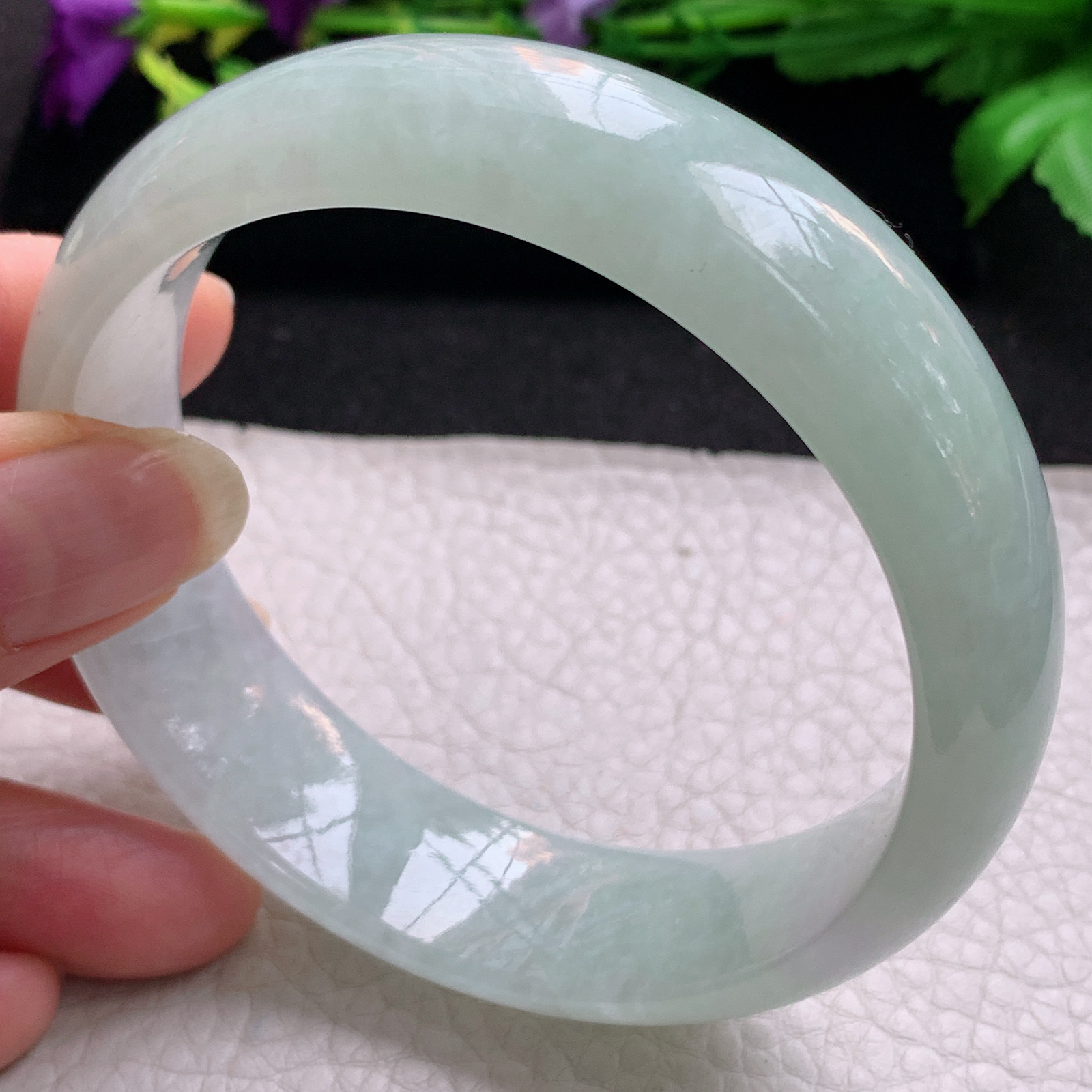 hh大圈口63*18.3*8轮胎镯 缅甸翡翠a货玉手镯精美浅绿冰胶正圈玉手环