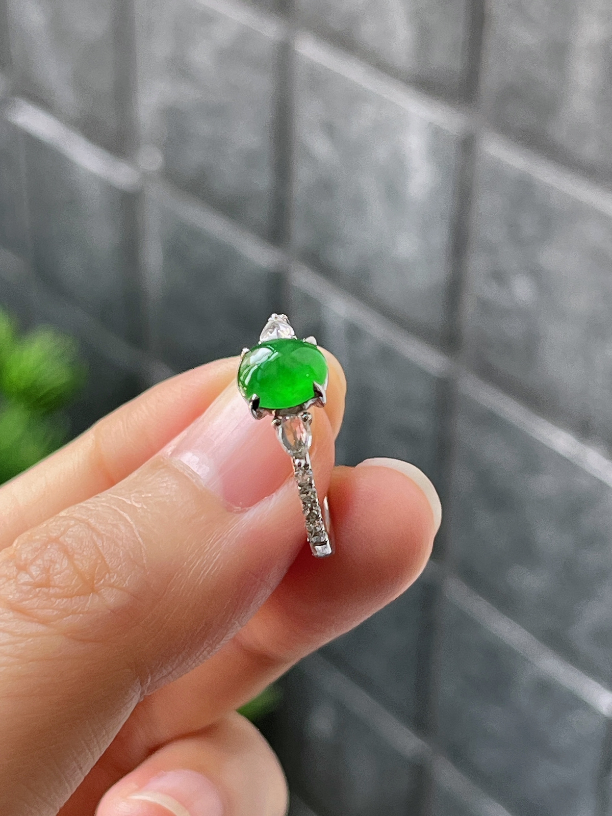 18k翡翠冰糯绿色戒指