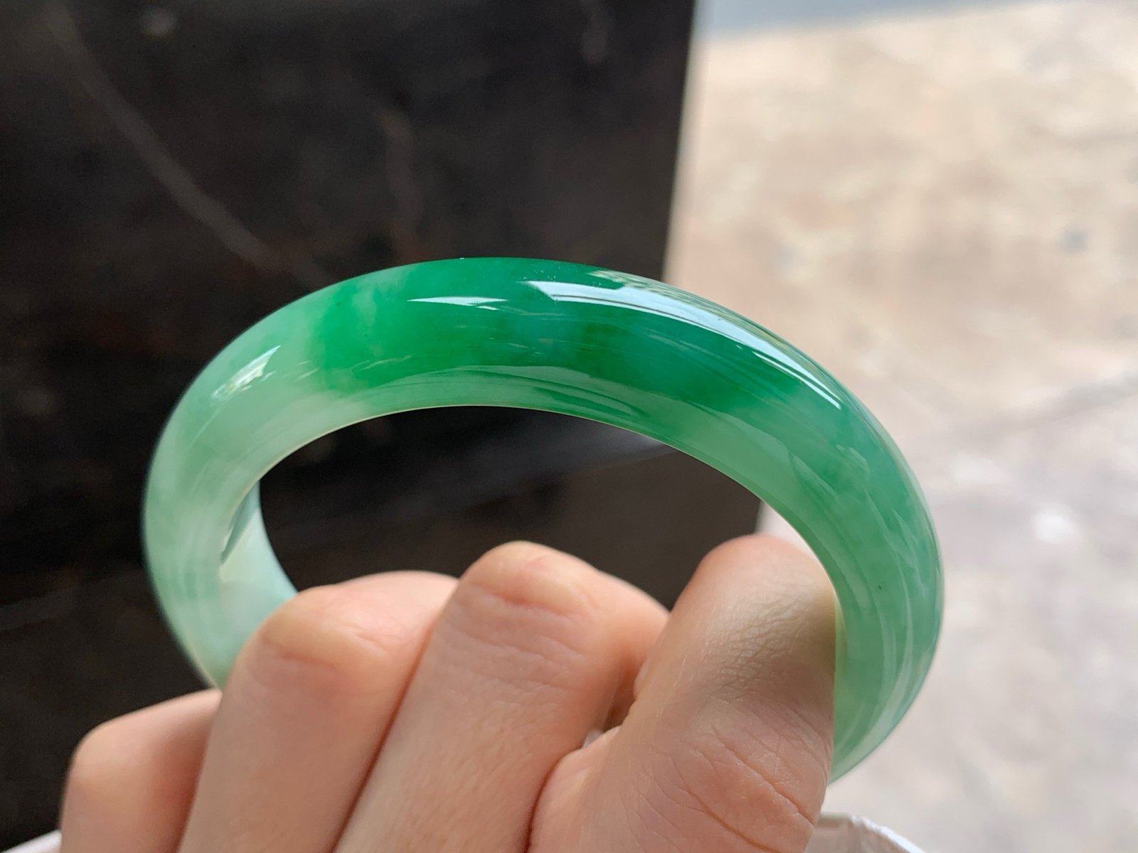 56-12.6-8.2

辣绿色手镯^_^鲜艳