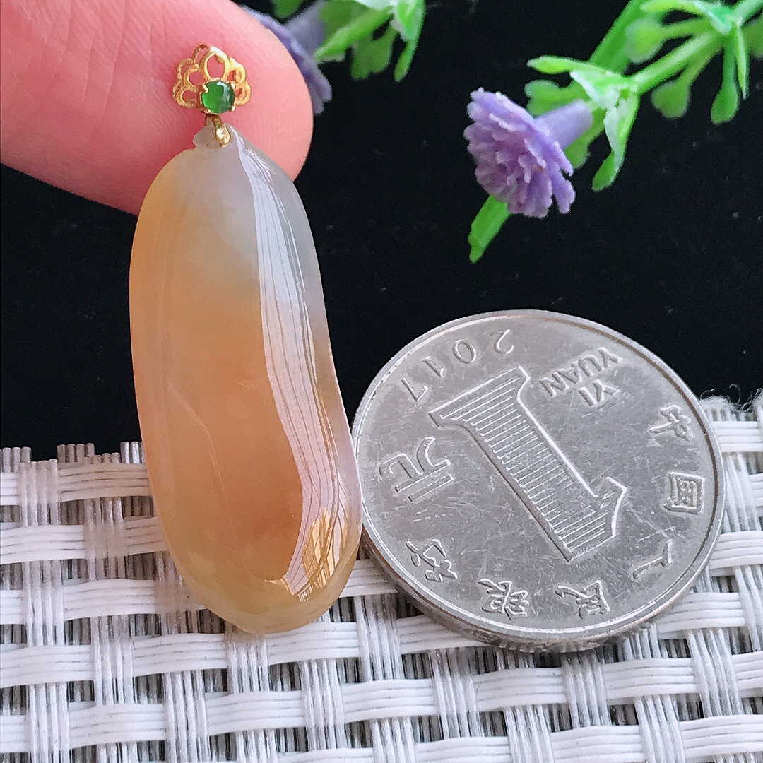 实拍A货翡翠32/13/4.5老坑18k金镶嵌冰润黄翡福瓜吊坠翡翠挂件