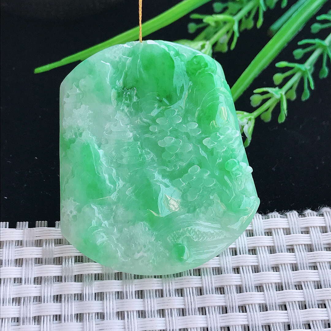 实拍A货翡翠49/41.6/5.2老坑精美飘阳绿满绿山水牌吊坠翡翠挂件