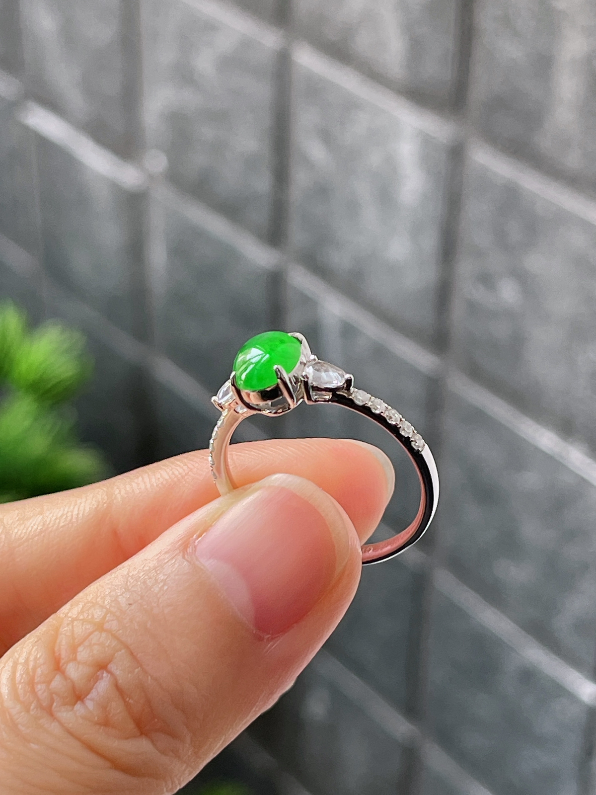 18k翡翠冰糯绿色戒指