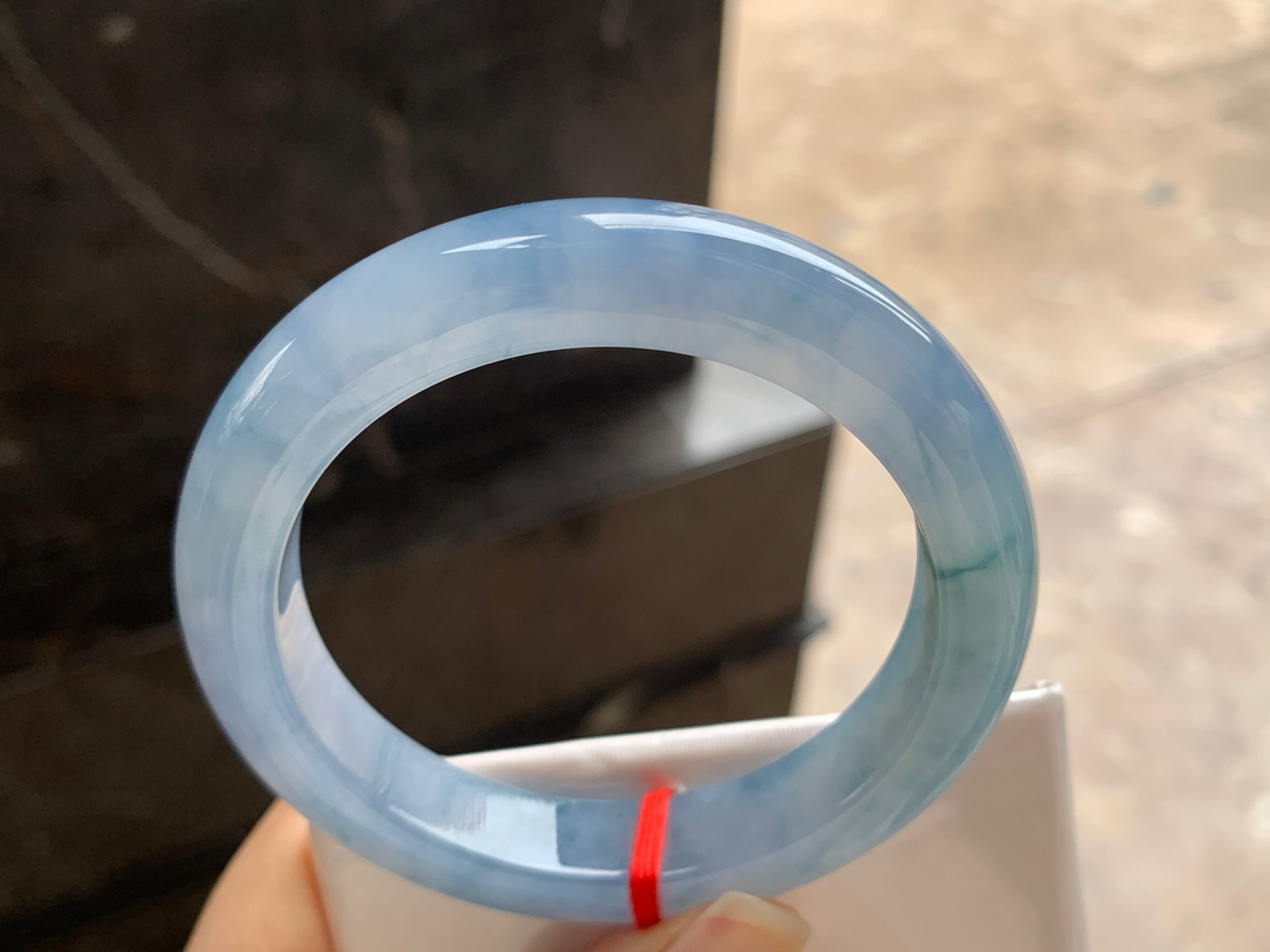 55.5-11.4-9.5

紫罗兰手镯^_^鲜艳 玉质温润