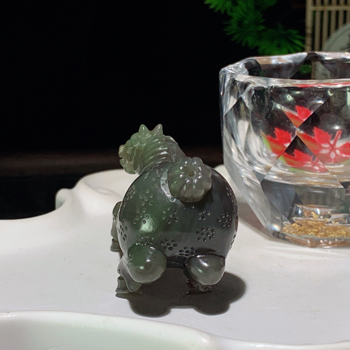 和田玉紫罗兰马到成功把件 尺寸61/27/35重66克。玉质细腻油润。手推出油。佩戴高端典雅。lt2