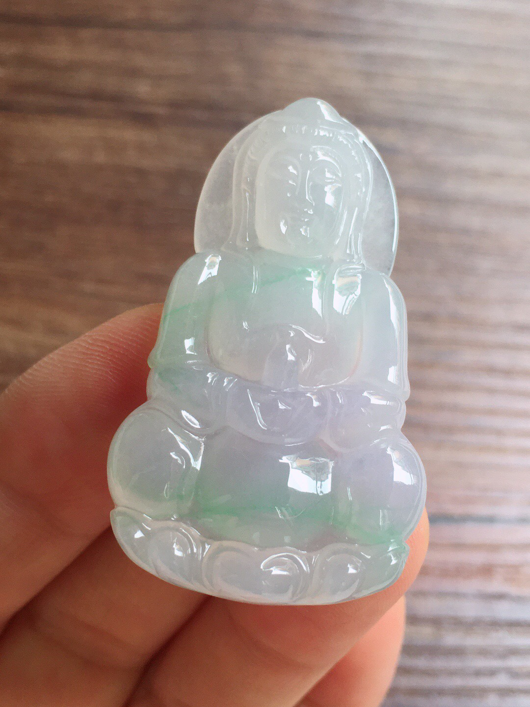 冰飘绿观音，冰润细腻，品相好，种水足，001 尺寸44.8*26.7*6.7