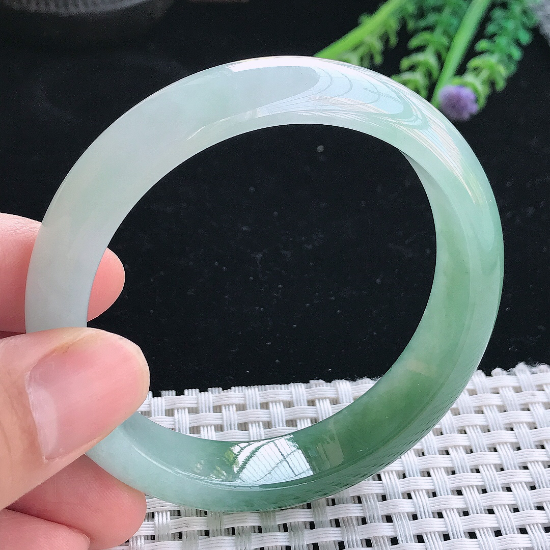 实拍天然翡翠56/13.6/7.8老坑冰胶果冻半山半水油绿手镯翡翠玉镯手环