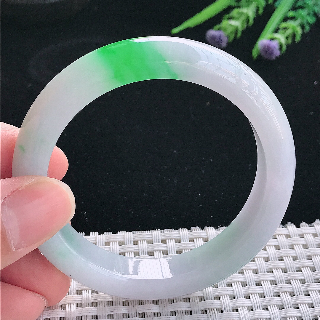 实拍天然翡翠54/11.8/8.6老坑精美冰润飘阳绿手镯翡翠玉镯手环