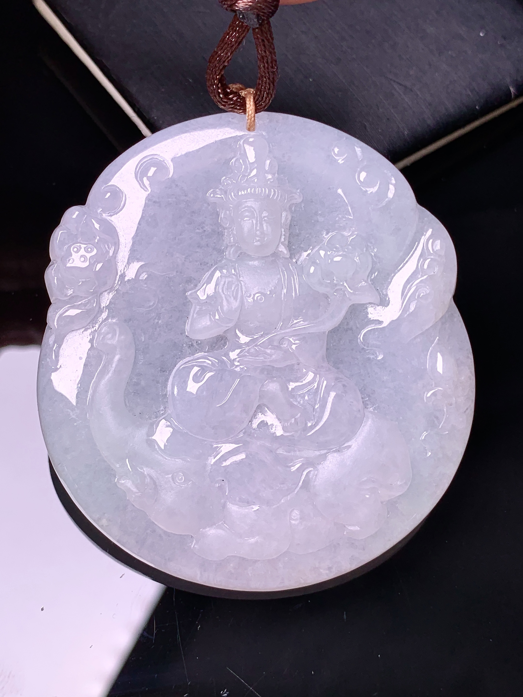 冰种普贤菩萨吊坠 玉质细腻 色泽艳丽清新 水润亮眼 整体尺寸55*50*5.6b2