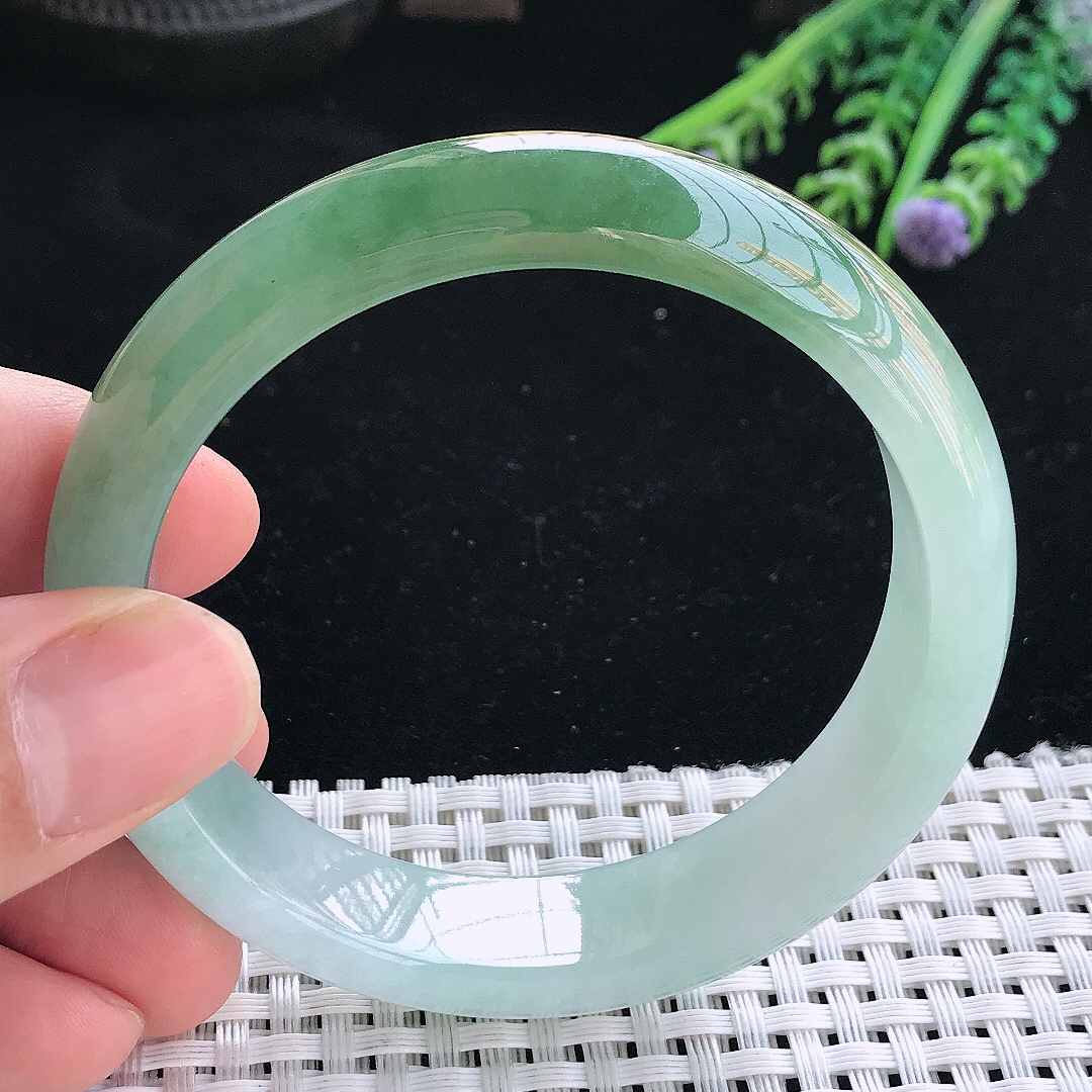 实拍天然翡翠56/13.6/7.8老坑冰胶果冻半山半水油绿手镯翡翠玉镯手环