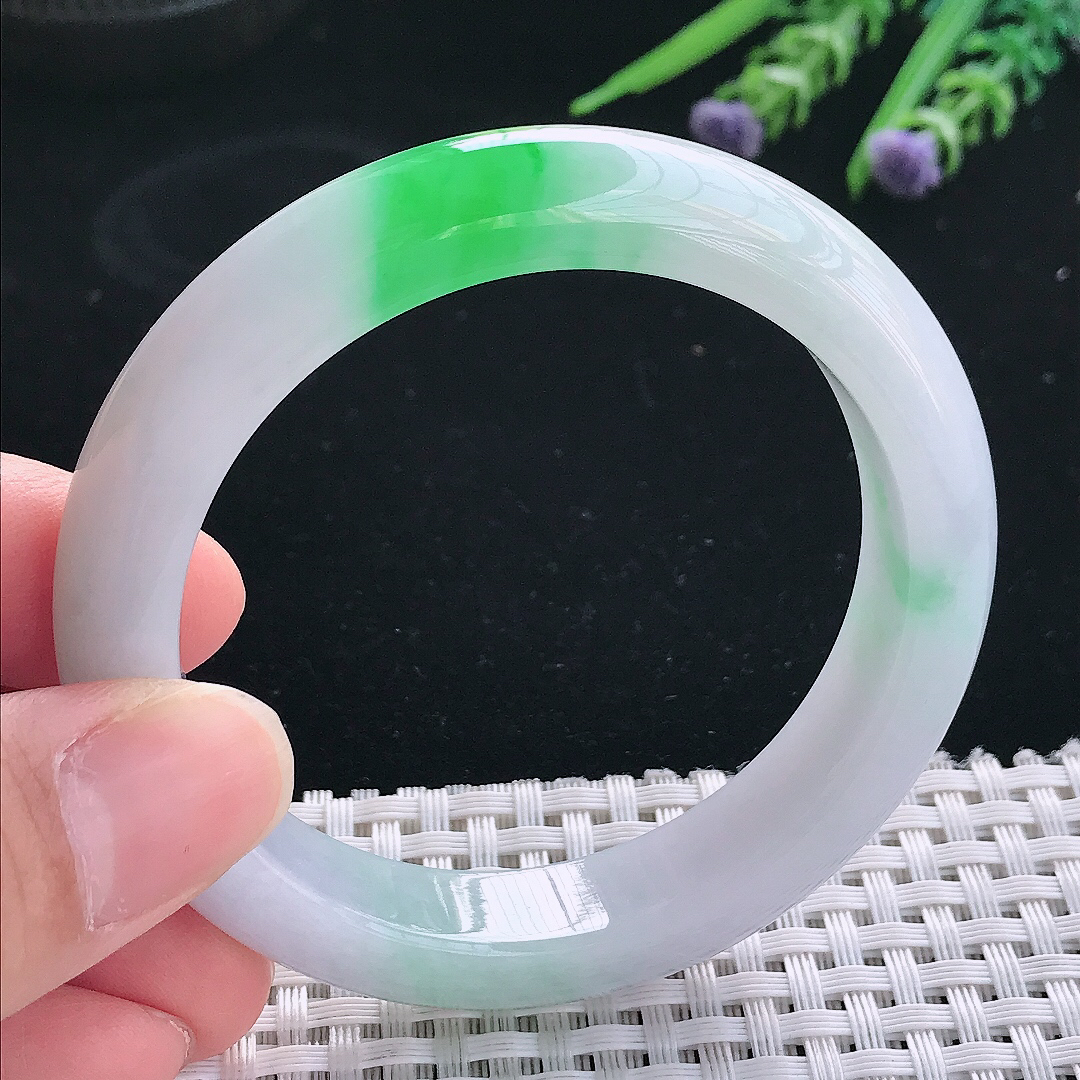 实拍天然翡翠54/11.8/8.6老坑精美冰润飘阳绿手镯翡翠玉镯手环