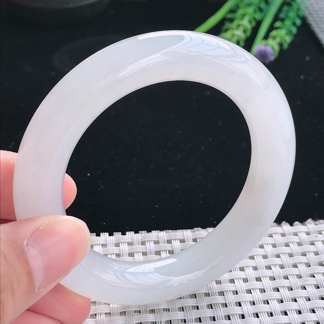 实拍天然翡翠53.8/12/11.8老坑冰胶水灵月光白圆条手镯翡翠玉镯手环