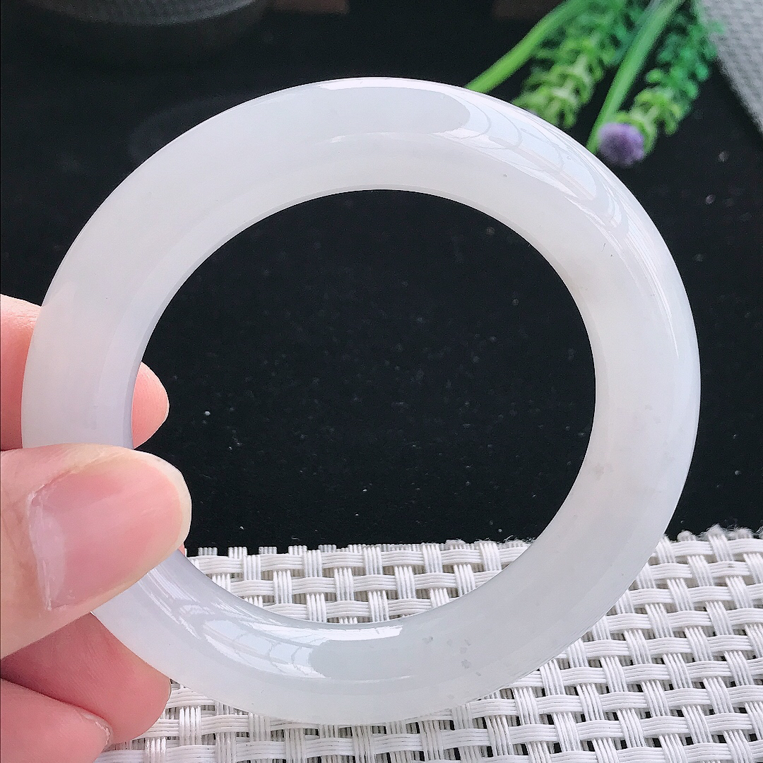 实拍天然翡翠53.8/12/11.8老坑冰胶水灵月光白圆条手镯翡翠玉镯手环