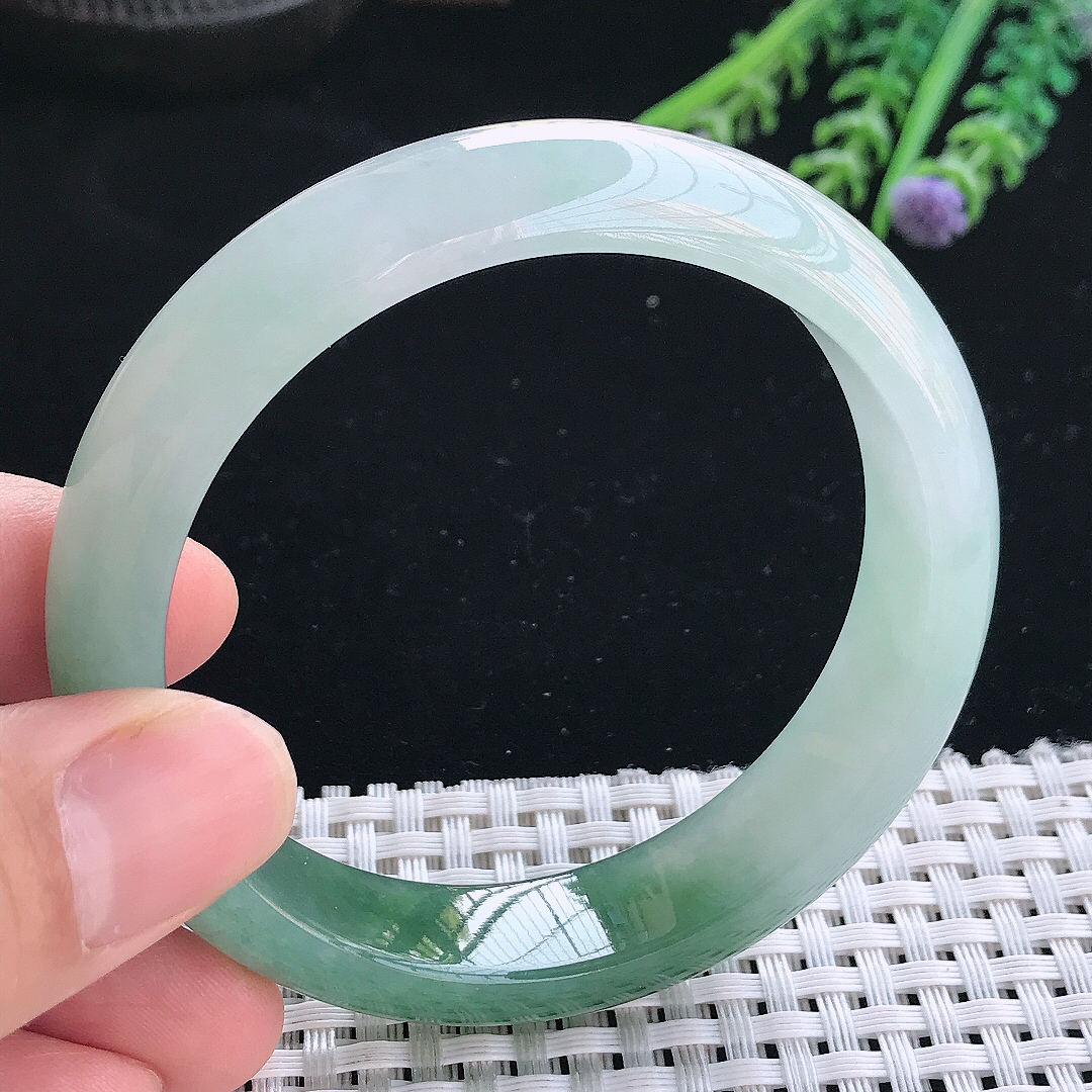 实拍天然翡翠56/13.6/7.8老坑冰胶果冻半山半水油绿手镯翡翠玉镯手环