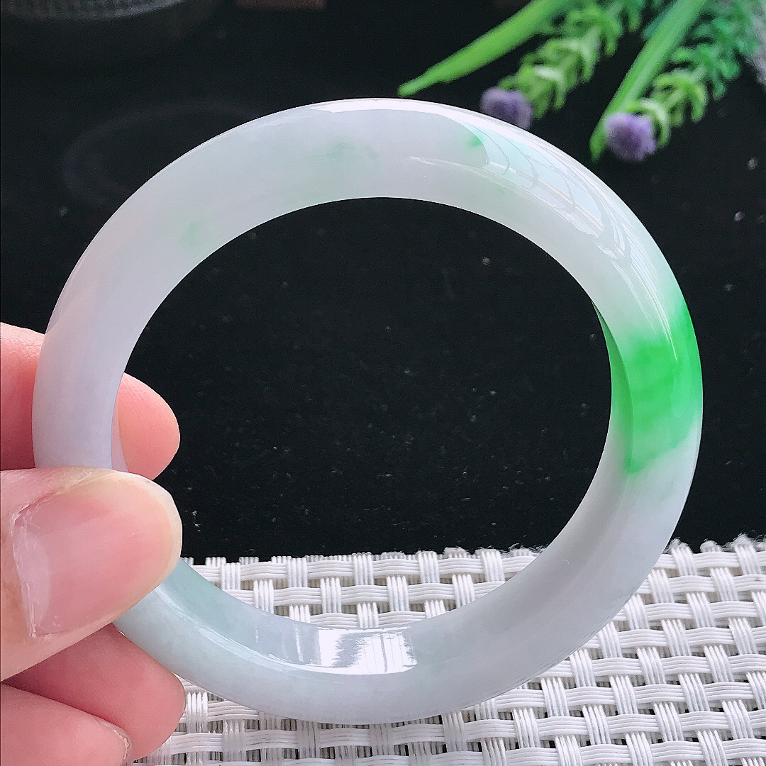 实拍天然翡翠54/11.8/8.6老坑精美冰润飘阳绿手镯翡翠玉镯手环