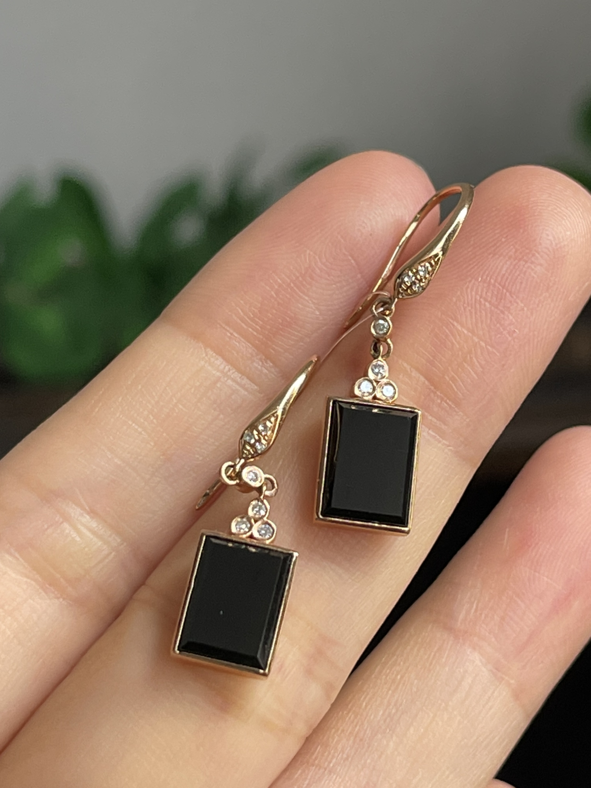 18k金伴钻 墨翠耳坠