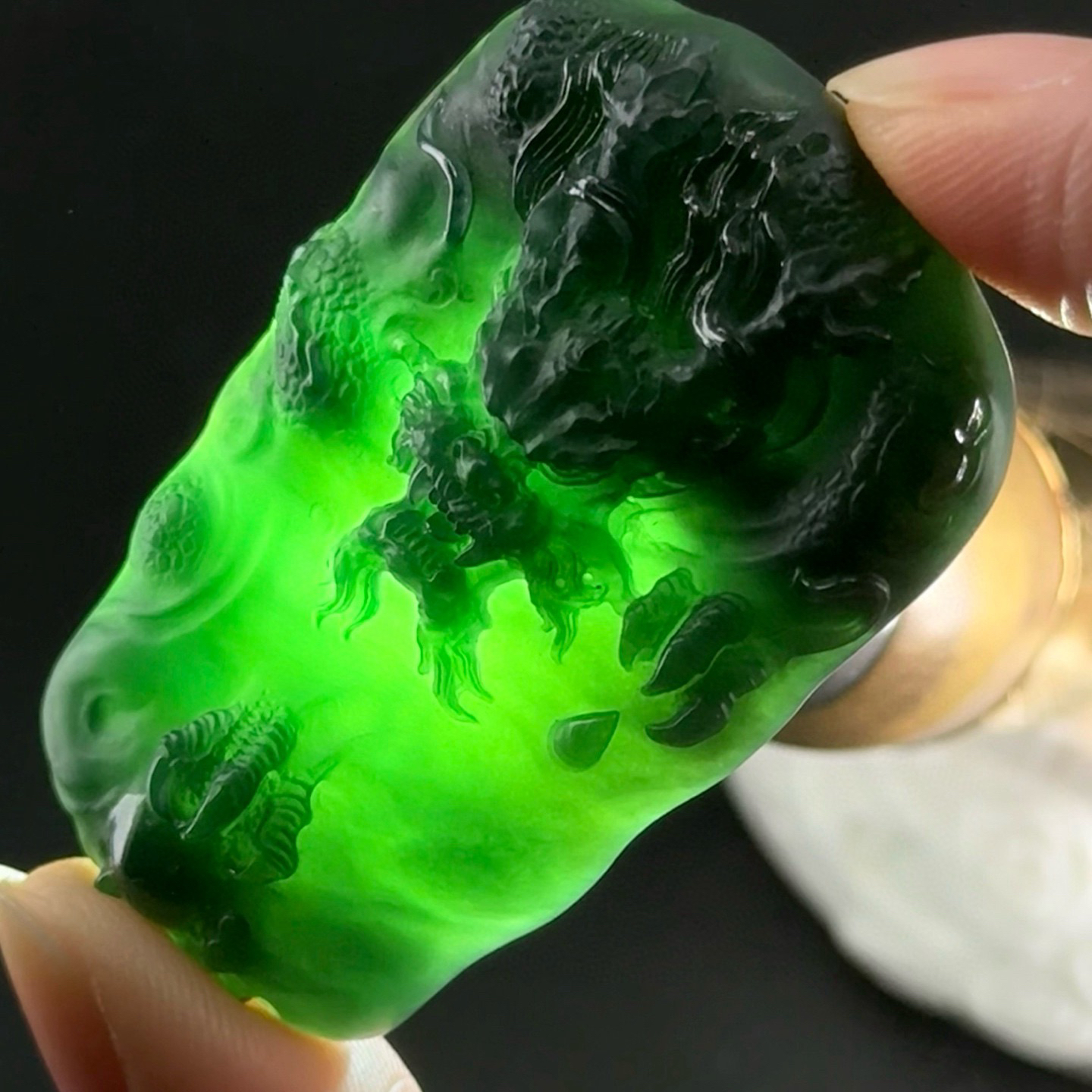 精品墨翠龙牌 种好色正 黑度好 打灯通透