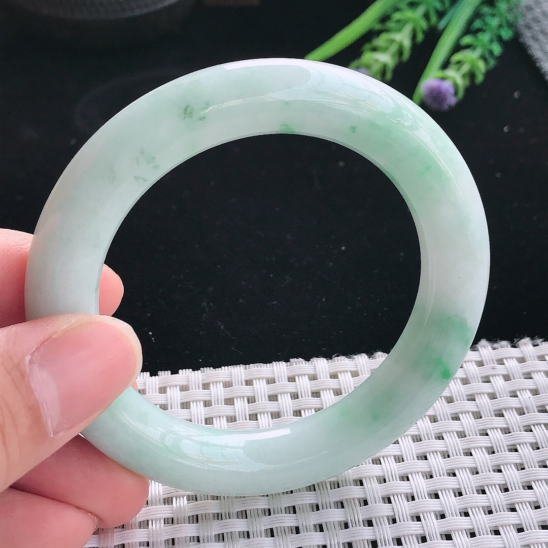 实拍天然翡翠53/11.2/11老坑秀气温润飘花圆条手镯翡翠玉镯手环