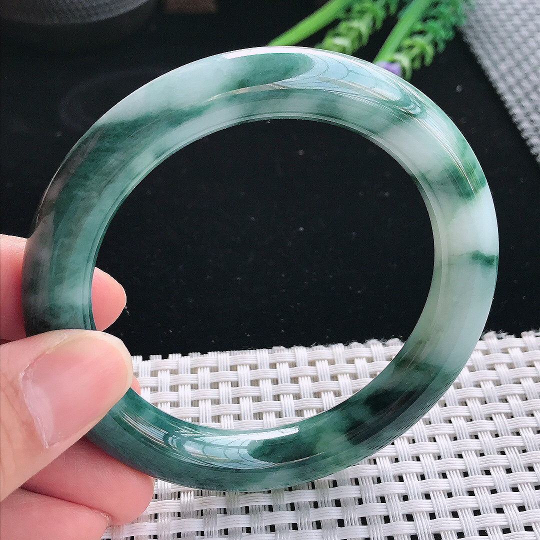 实拍天然翡翠59/11/10.8老坑精美温润飘花圆条手镯翡翠玉镯手环