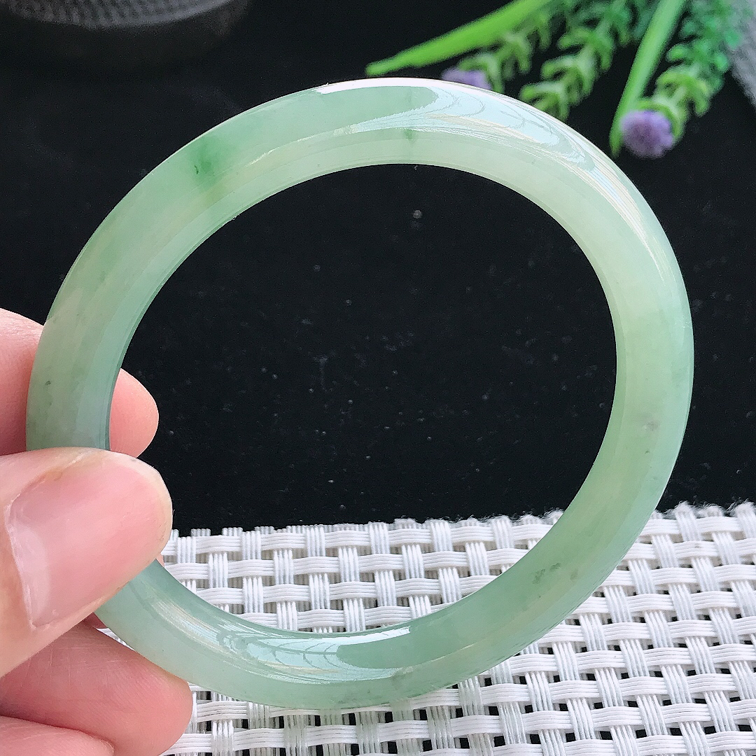 实拍天然翡翠56/8.5老坑冰胶水灵冰晴圆条手镯翡翠玉镯手环