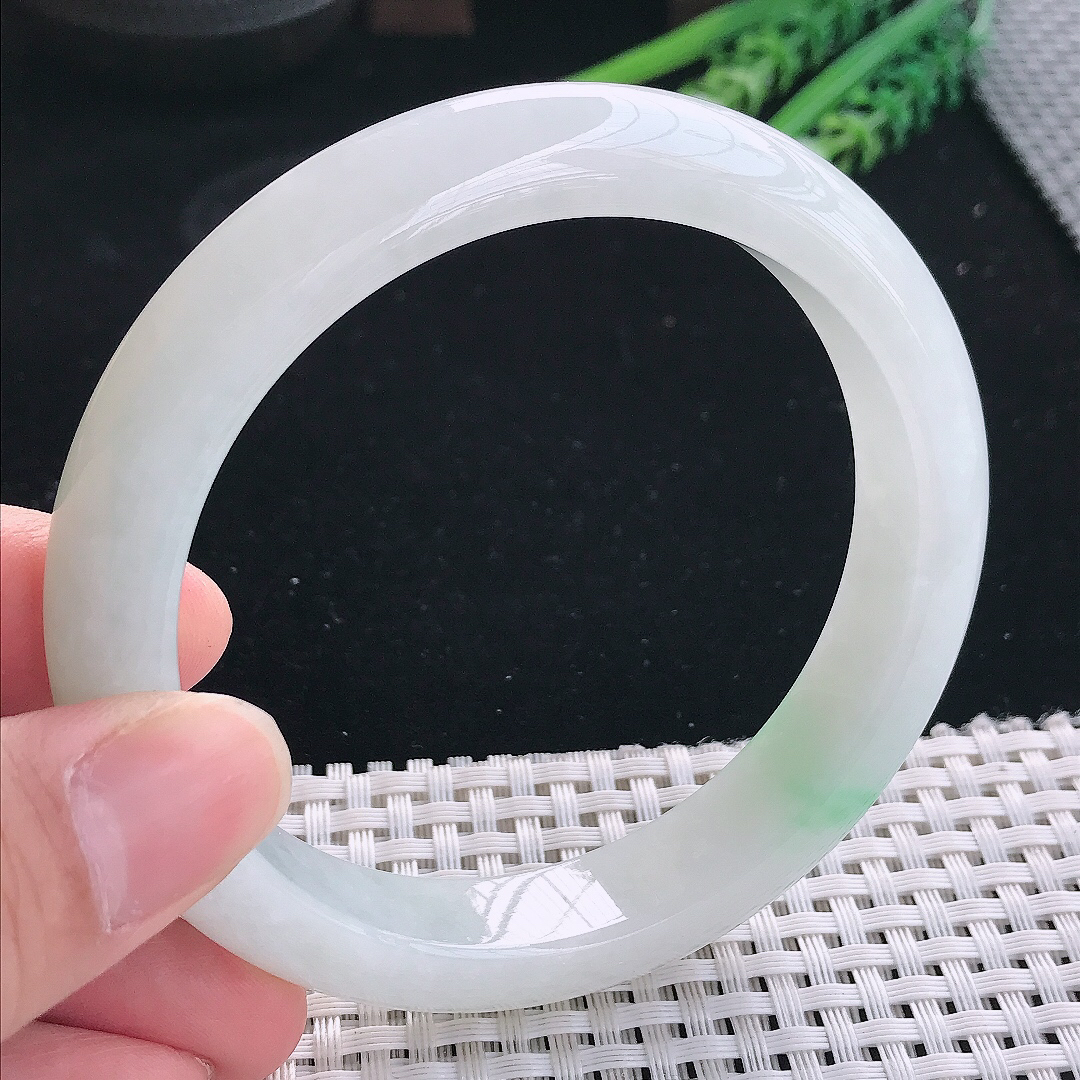 实拍天然翡翠63/13/9大圈口老坑冰润飘花手镯翡翠玉镯手环