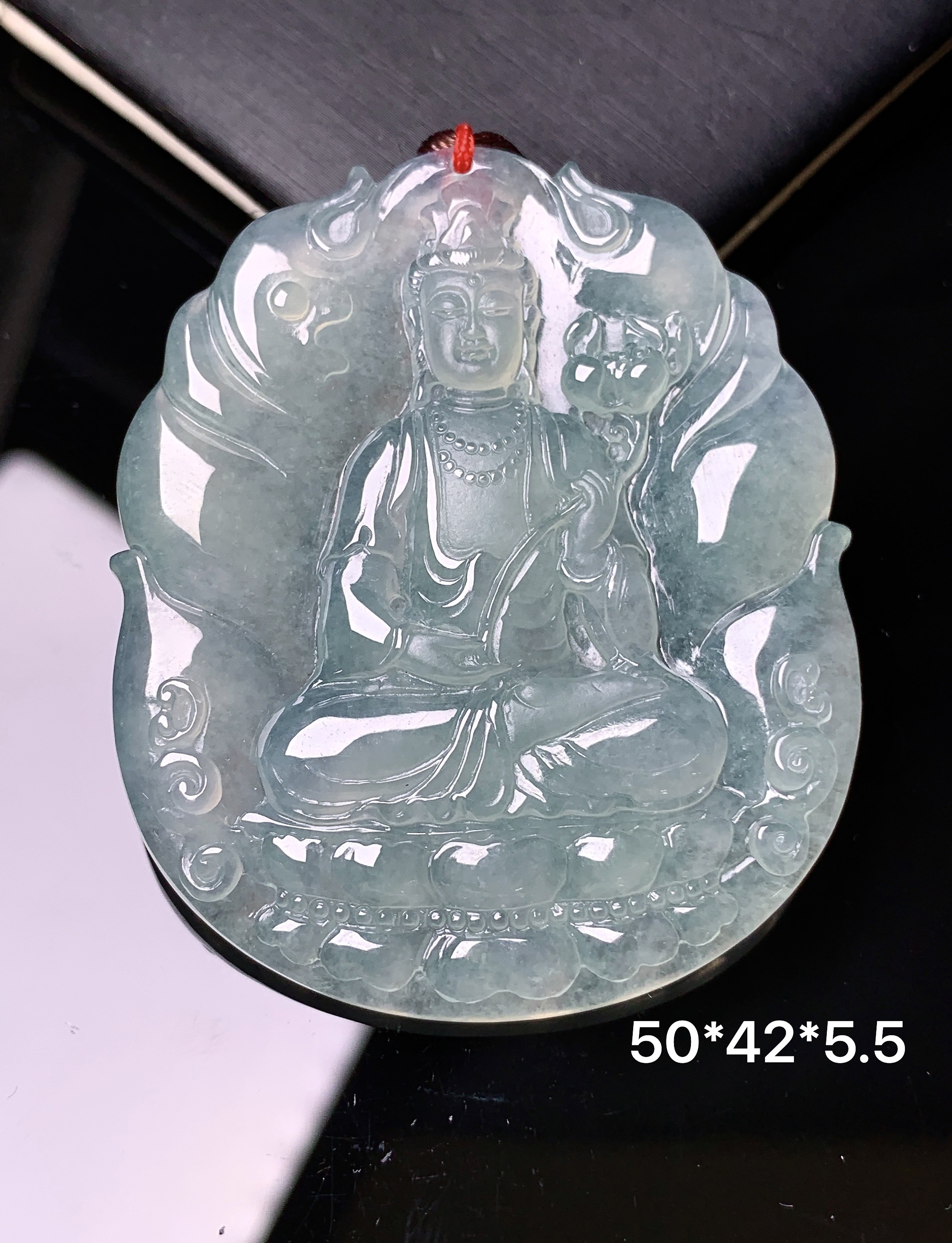 冰种观音菩萨吊坠 玉质细腻 色泽艳丽清新 水润亮眼 整体尺寸50*42*5.5b2