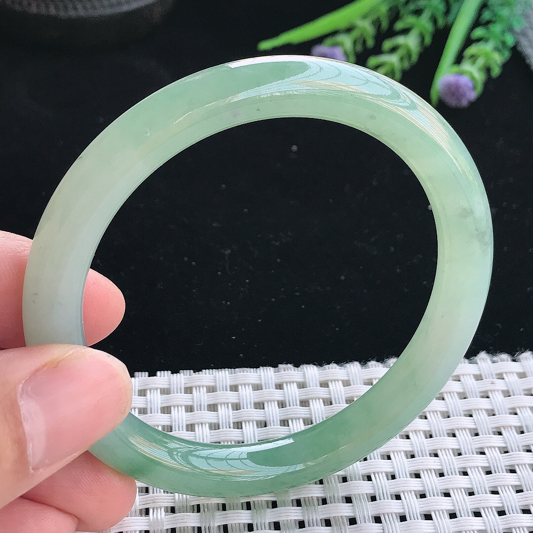 实拍天然翡翠56/8.5老坑冰胶水灵冰晴圆条手镯翡翠玉镯手环