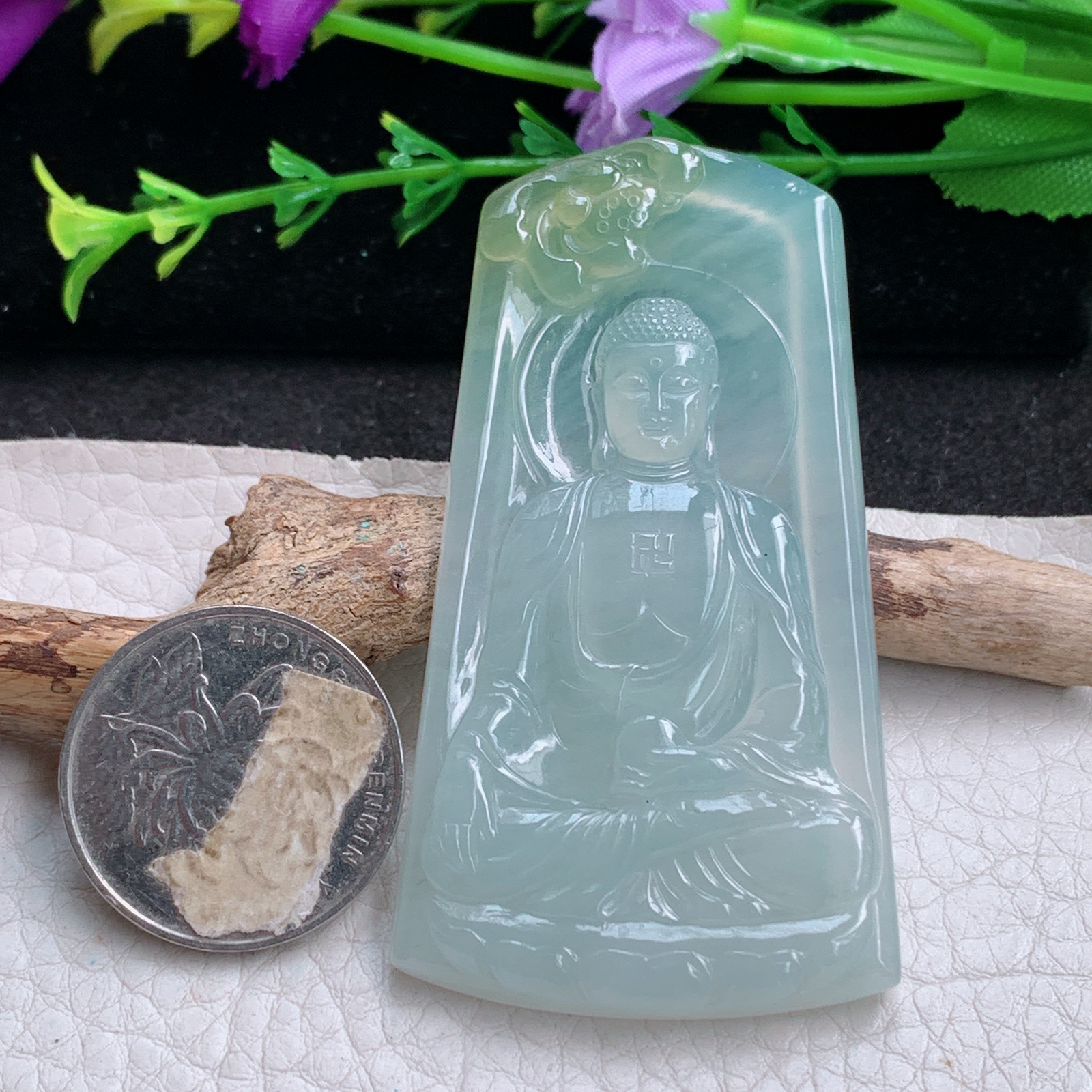 lz实拍66.3*36*4.8缅甸天然翡翠a货精雕冰种阿弥陀佛吊坠本命年守护神