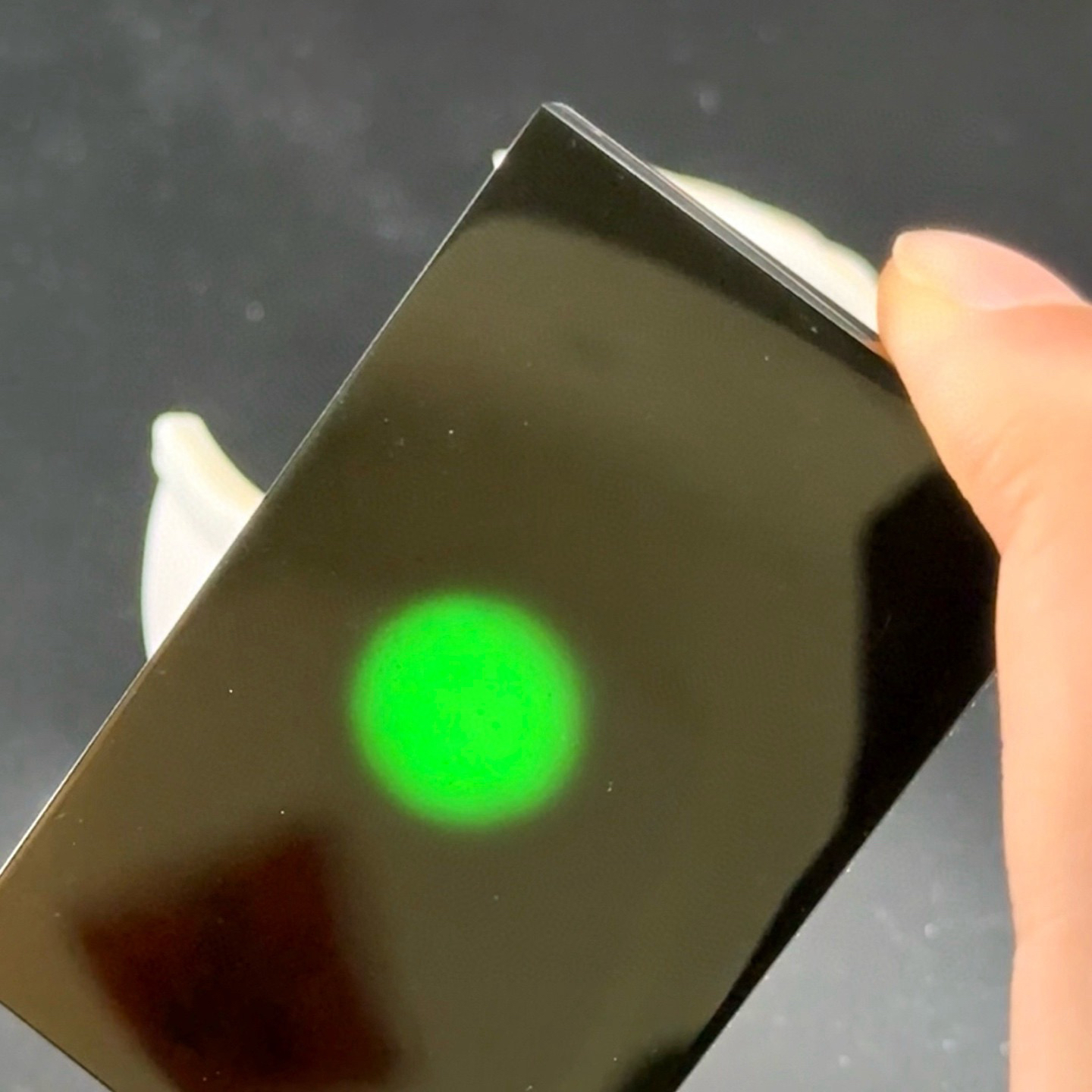 精品墨翠无事牌 种好色正 黑度极好 打灯通透 油性十足