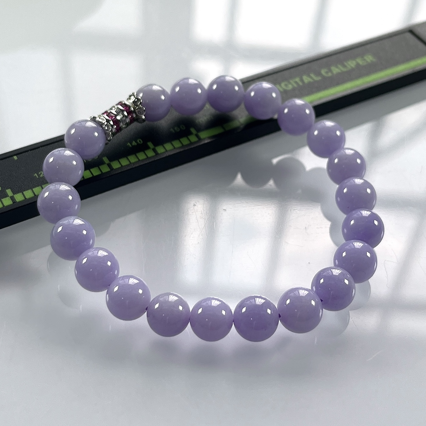缅甸天然翡翠A货，卡8冰润紫罗兰圆珠手串手链，尺寸：8mm/21颗，长度175mm，重量：19.63g