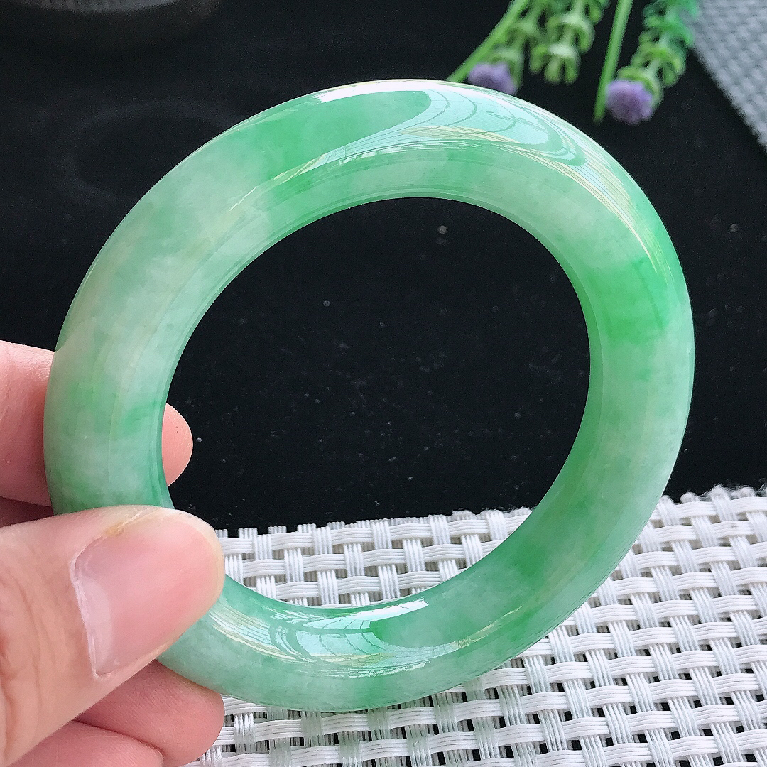 实拍天然翡翠52/12.2/12.3老坑温润满绿胖圆条手镯翡翠玉镯手环
