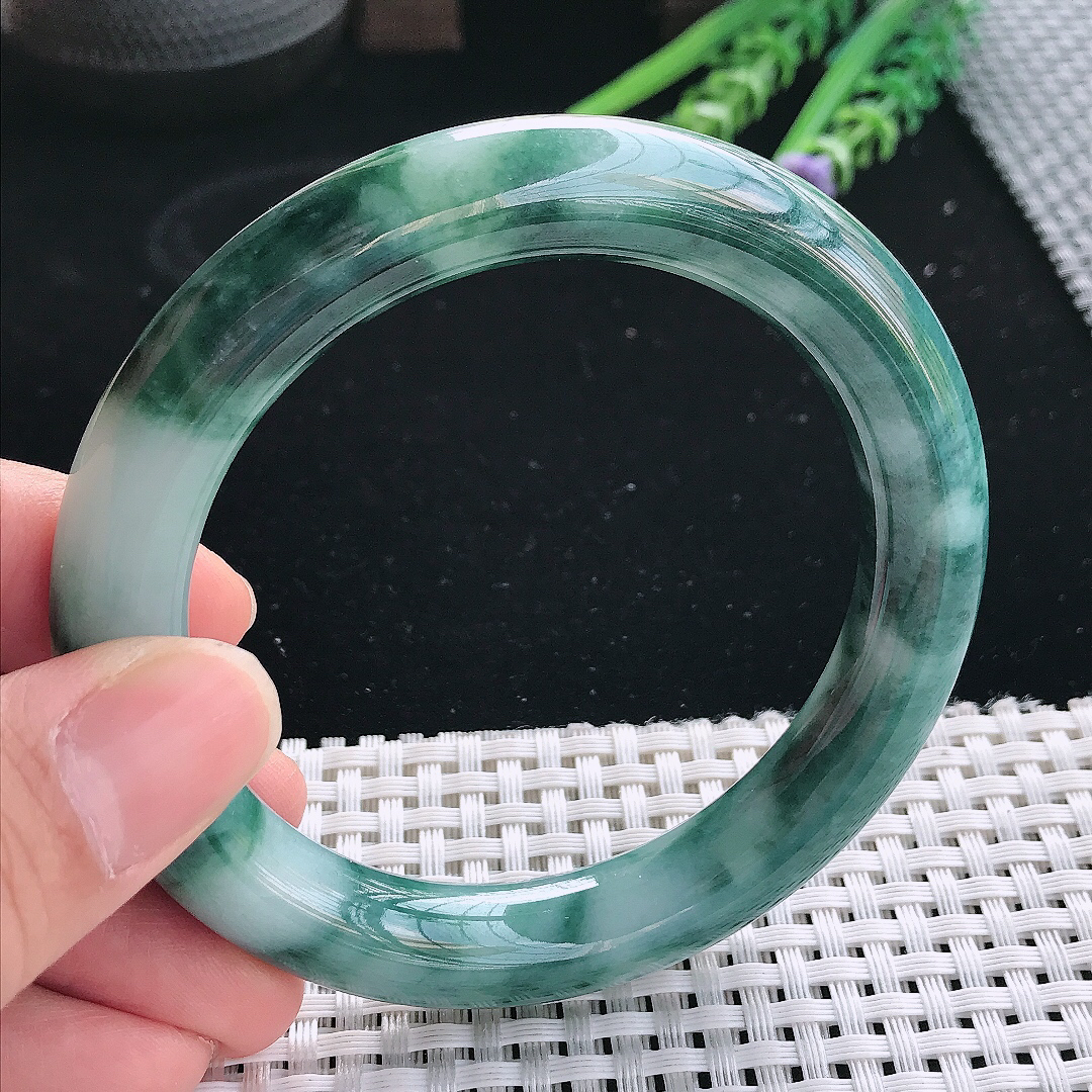 实拍天然翡翠59/11/10.8老坑精美温润飘花圆条手镯翡翠玉镯手环
