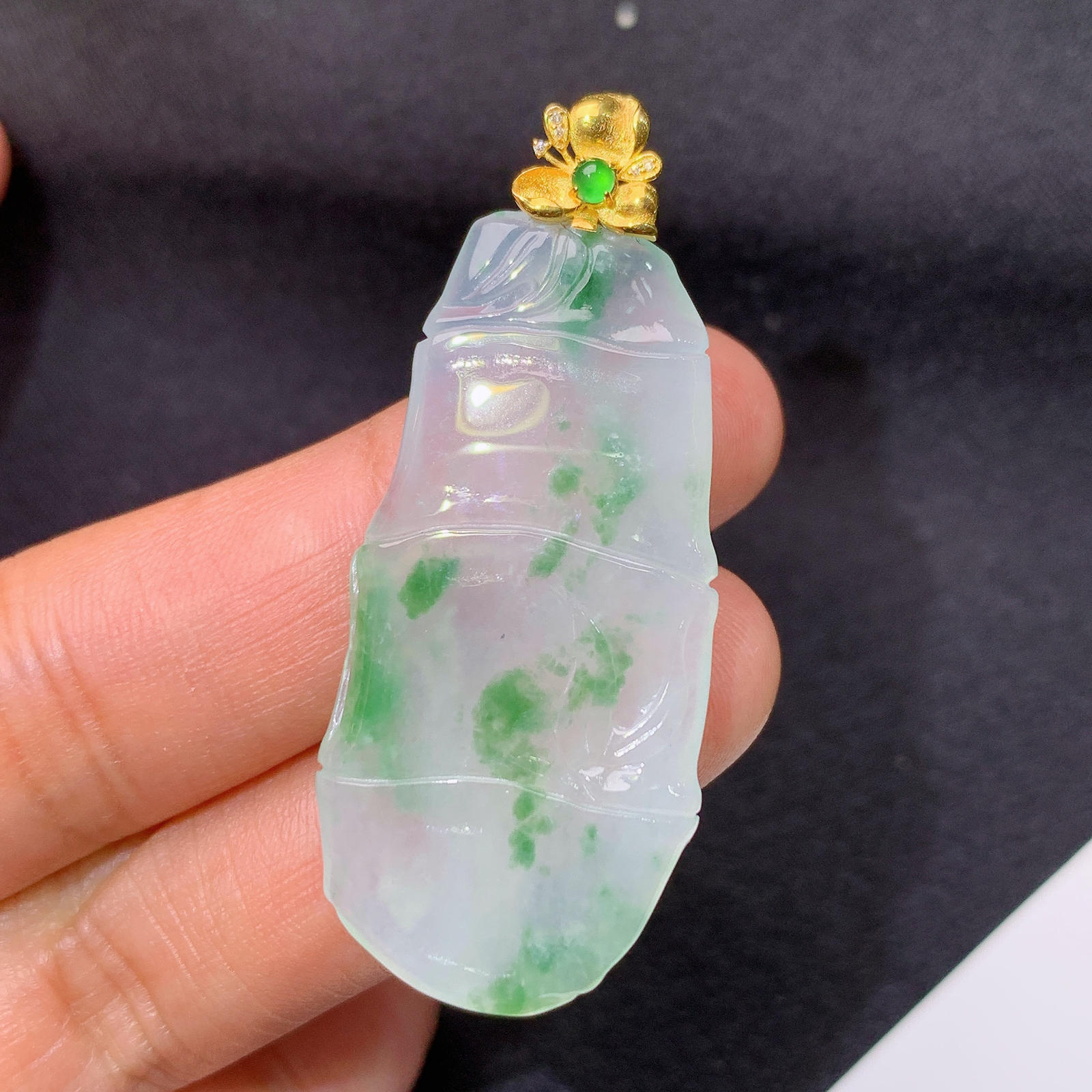 冰飘花竹节吊坠，18k金镶嵌，冰润细腻，种水足，Zz0 尺寸47*19.8*3.9