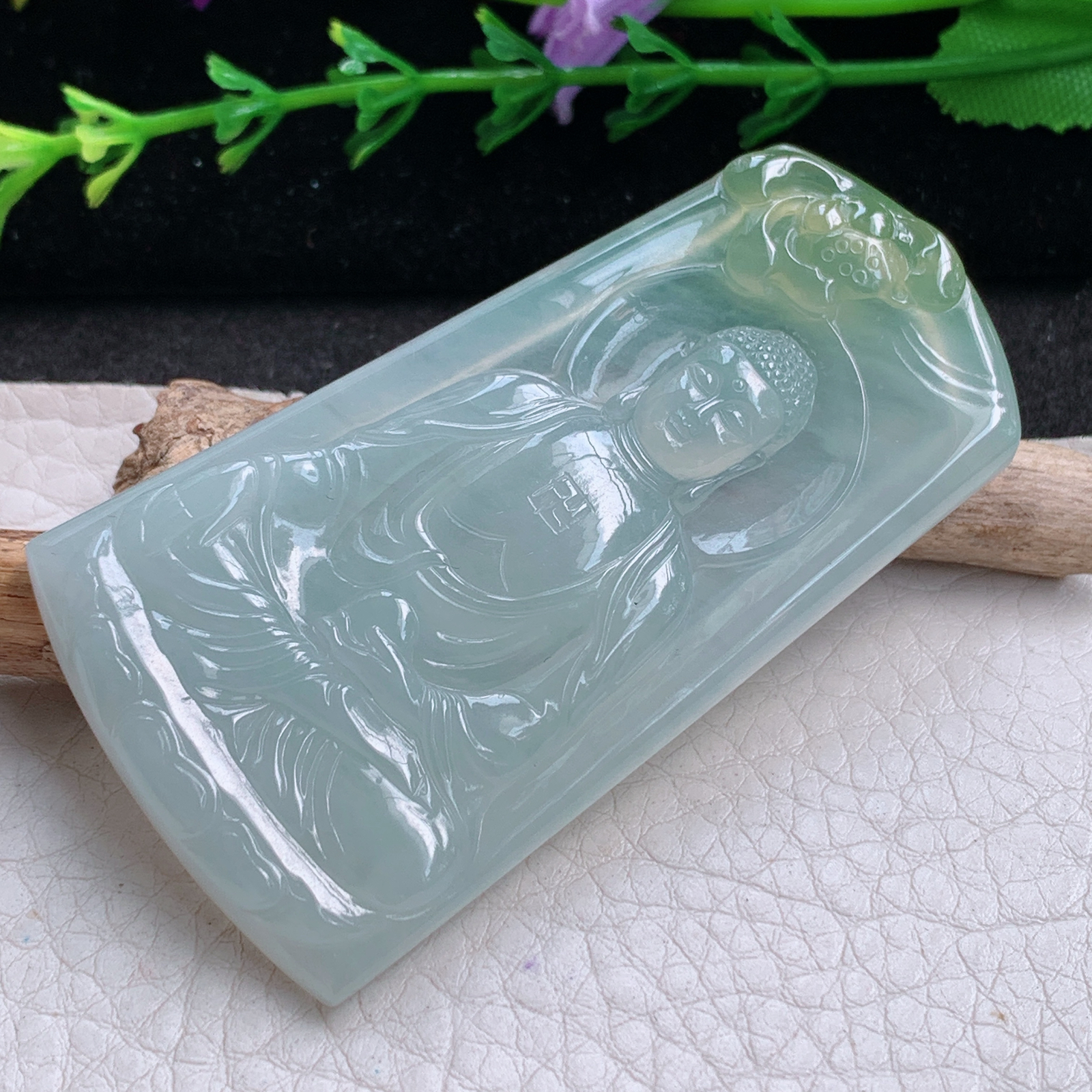 lz实拍66.3*36*4.8缅甸天然翡翠a货精雕冰种阿弥陀佛吊坠本命年守护神