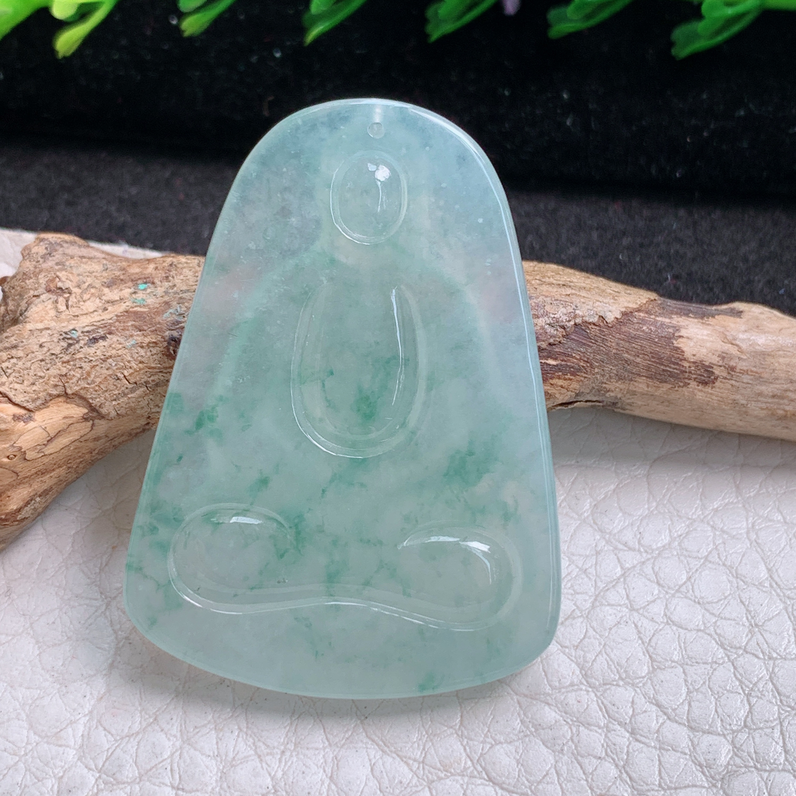 lz实拍42*30.6*5.3缅甸天然翡翠a货精雕冰飘花大日如来佛祖吊坠本命年守护神