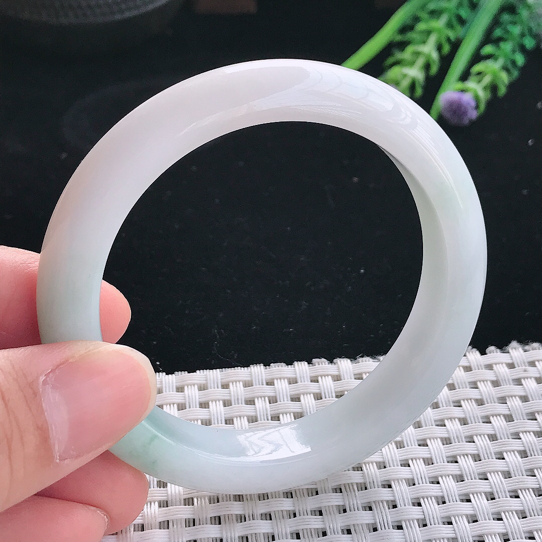 实拍天然翡翠55/11.7/8.5老坑冰润飘花翡翠玉镯手环