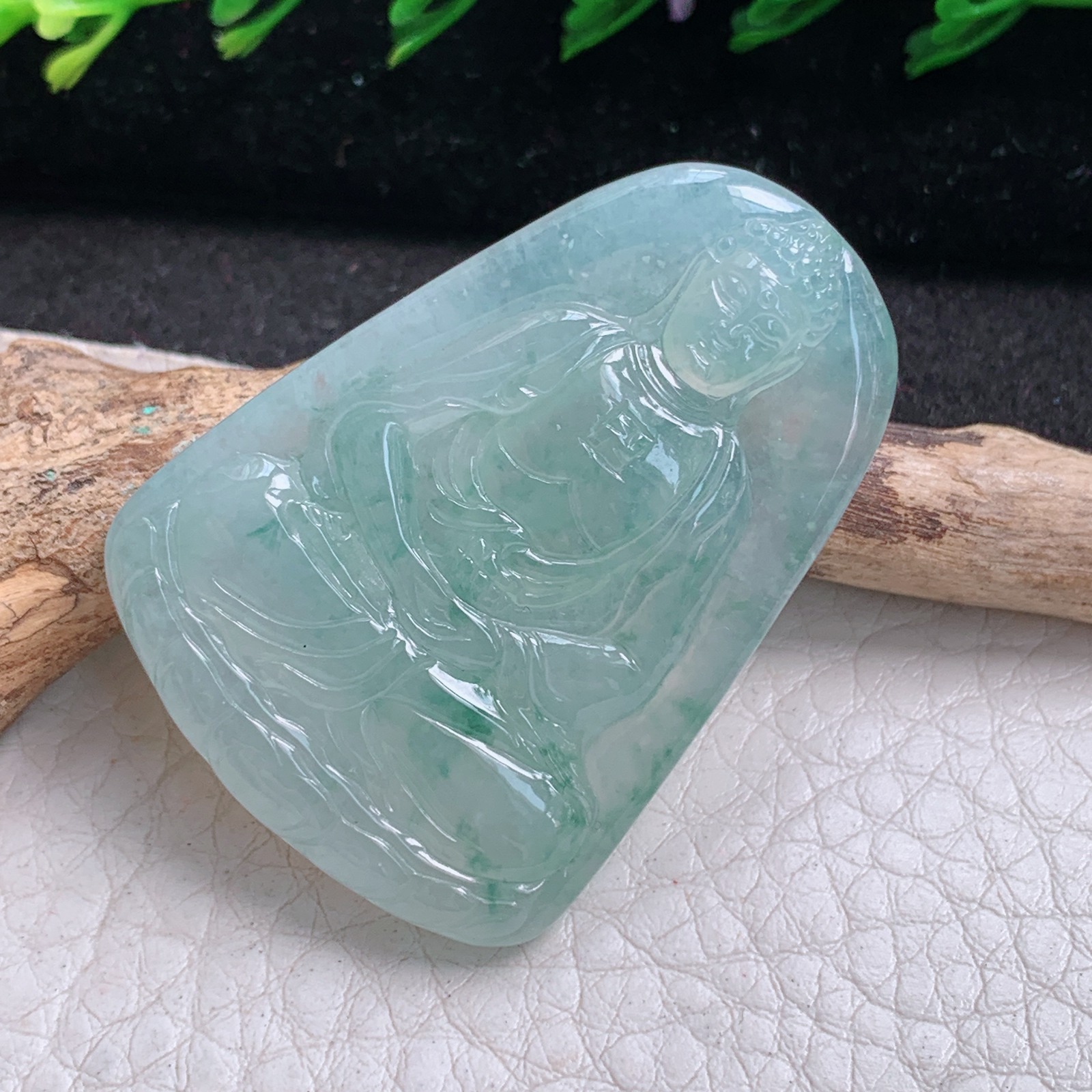 lz实拍42*30.6*5.3缅甸天然翡翠a货精雕冰飘花大日如来佛祖吊坠本命年守护神