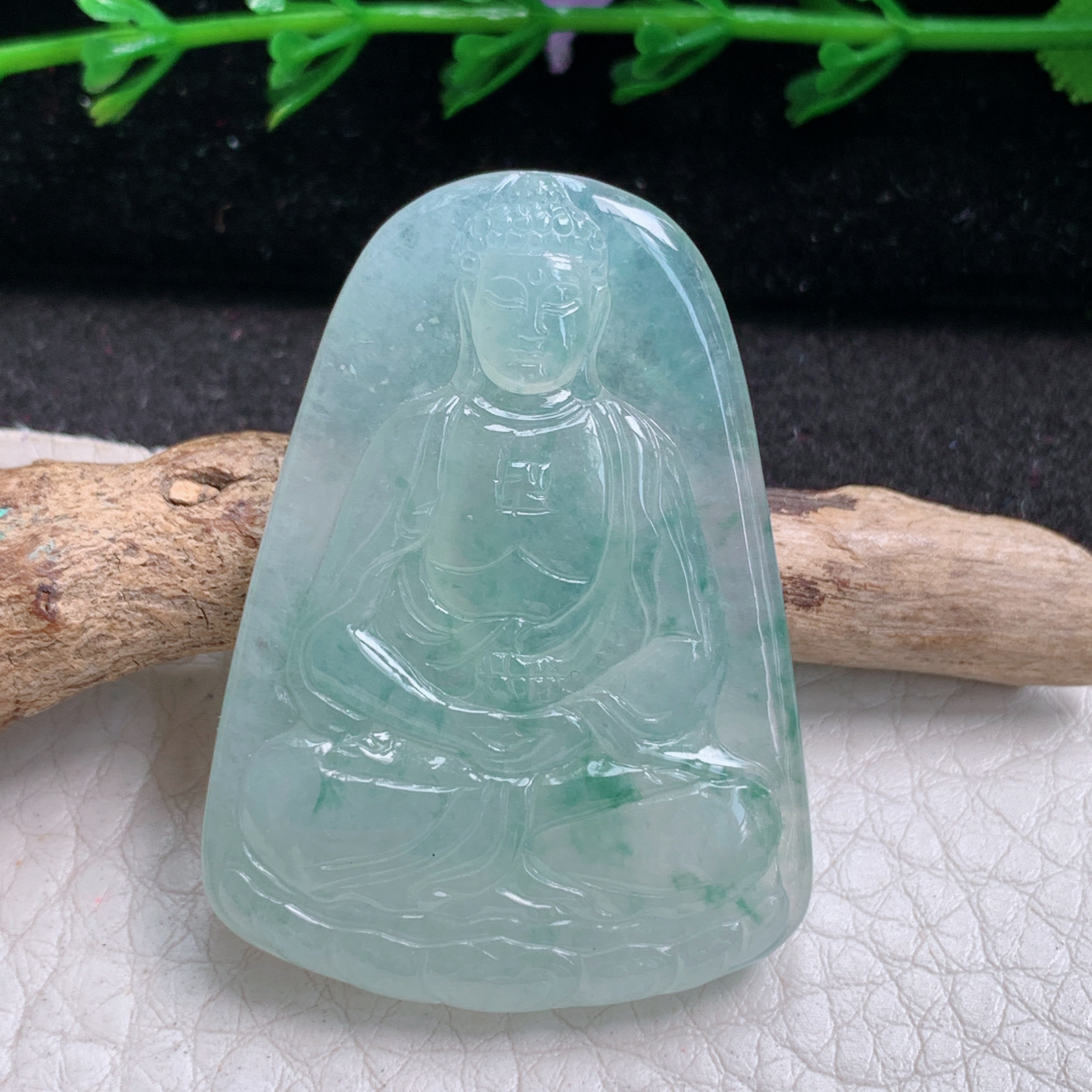 lz实拍42*30.6*5.3缅甸天然翡翠a货精雕冰飘花大日如来佛祖吊坠本命年守护神