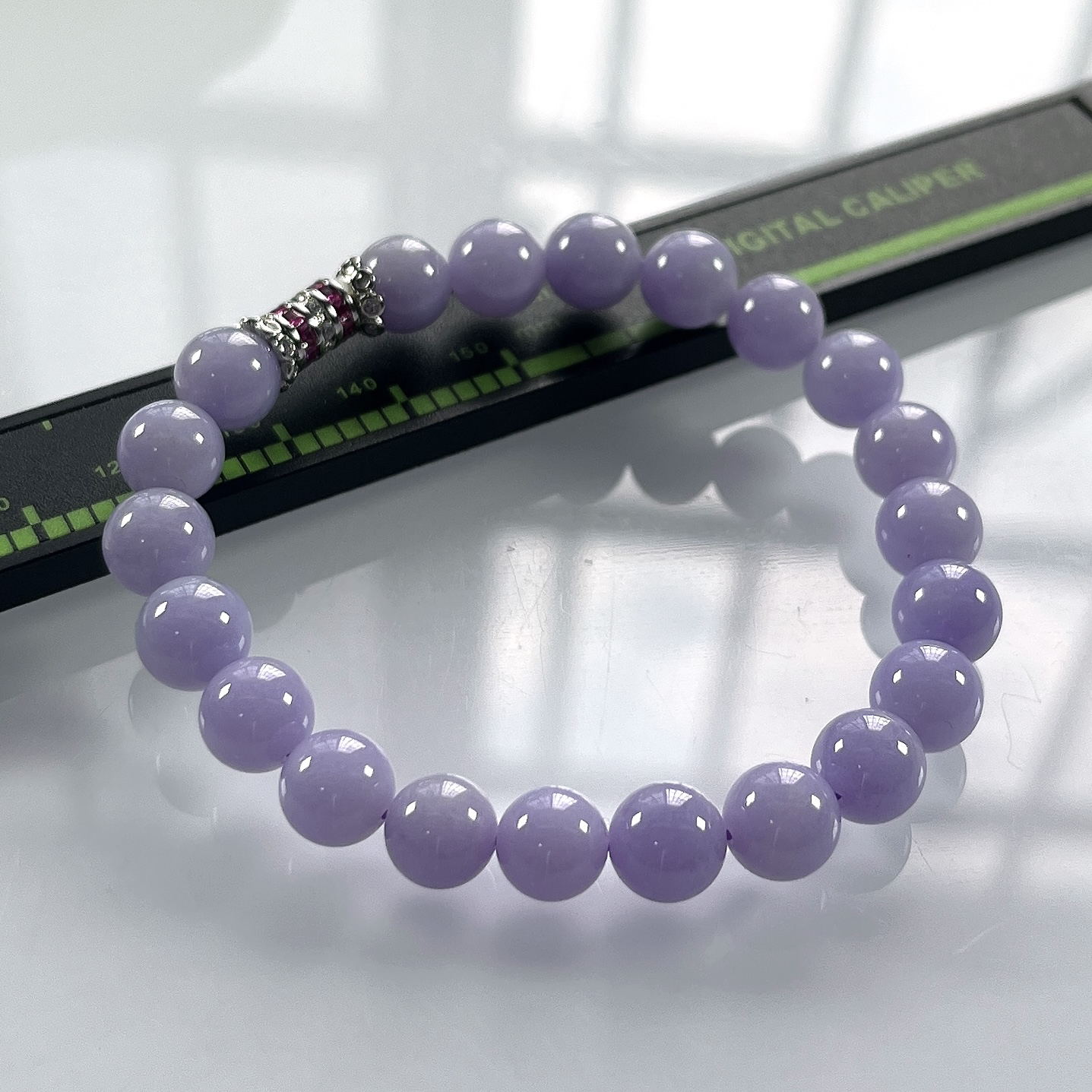 缅甸天然翡翠A货，卡8冰润紫罗兰圆珠手串手链，尺寸：8mm/21颗，长度175mm，重量：19.63g