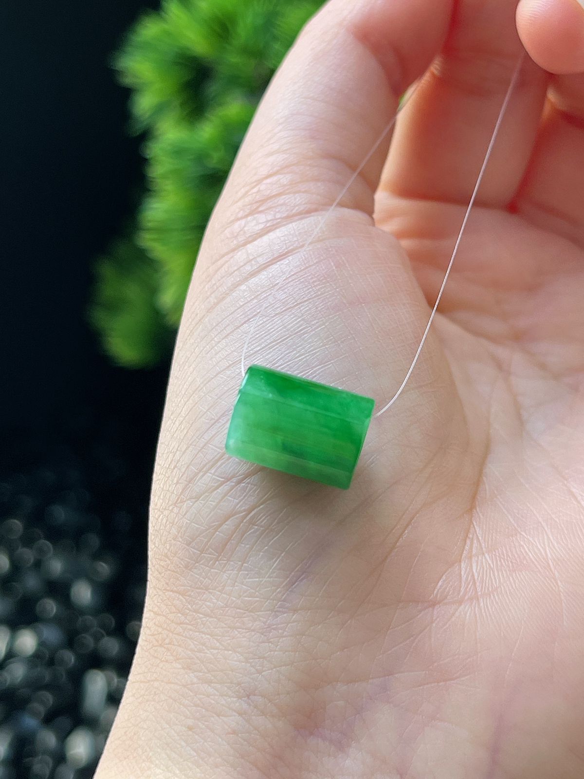 翡翠冰糯种绿色路路通