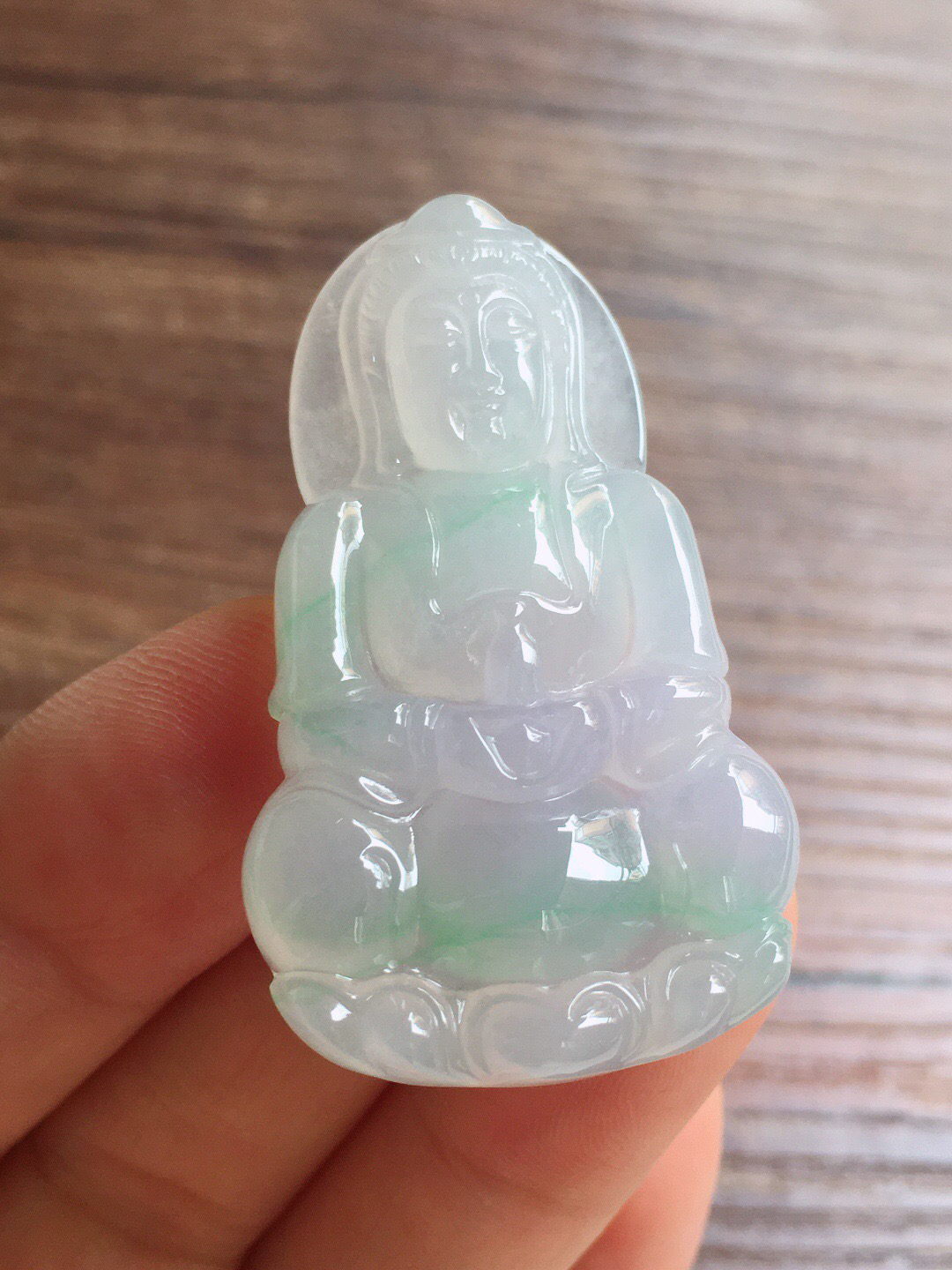 冰飘绿观音，冰润细腻，品相好，种水足，001 尺寸44.8*26.7*6.7