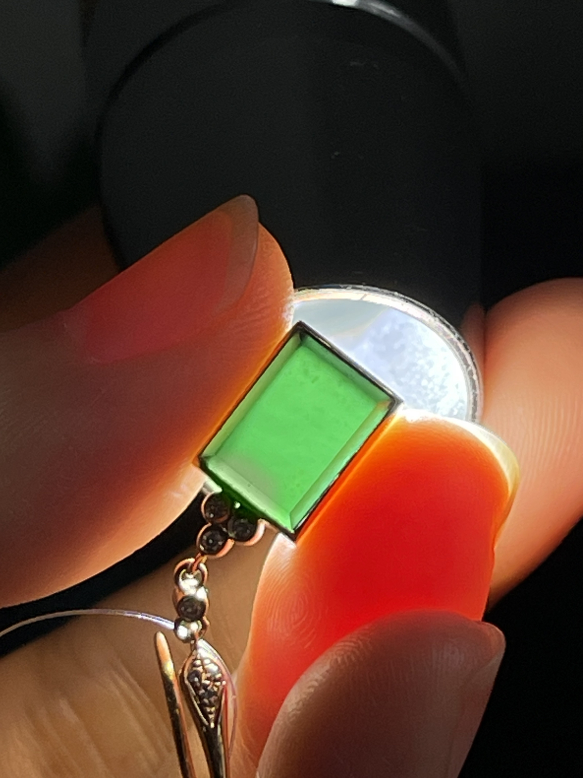 18k金伴钻 墨翠耳坠