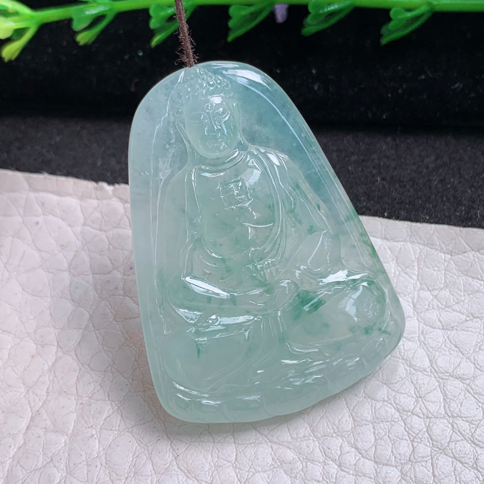 lz实拍42*30.6*5.3缅甸天然翡翠a货精雕冰飘花大日如来佛祖吊坠本命年守护神