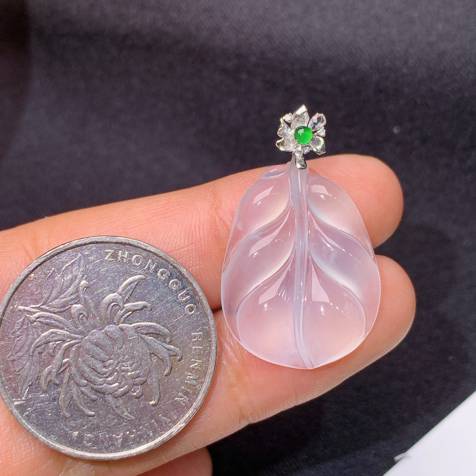 冰种树叶吊坠，18k金镶嵌，冰冰润润，玉质细腻，种水足，Cy 尺寸29.4*28*4.2