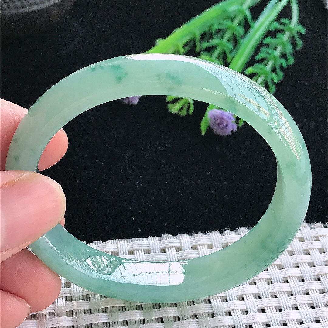 实拍天然翡翠58.5/47/11.8/7.2老坑冰胶果冻冰晴飘花贵妃手镯翡翠玉镯