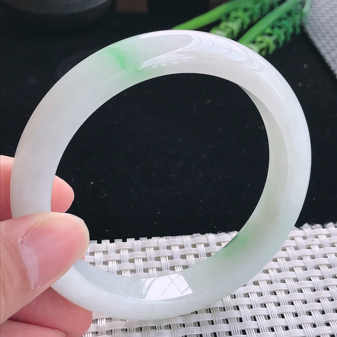 实拍天然翡翠63/13/9大圈口老坑冰润飘花手镯翡翠玉镯手环