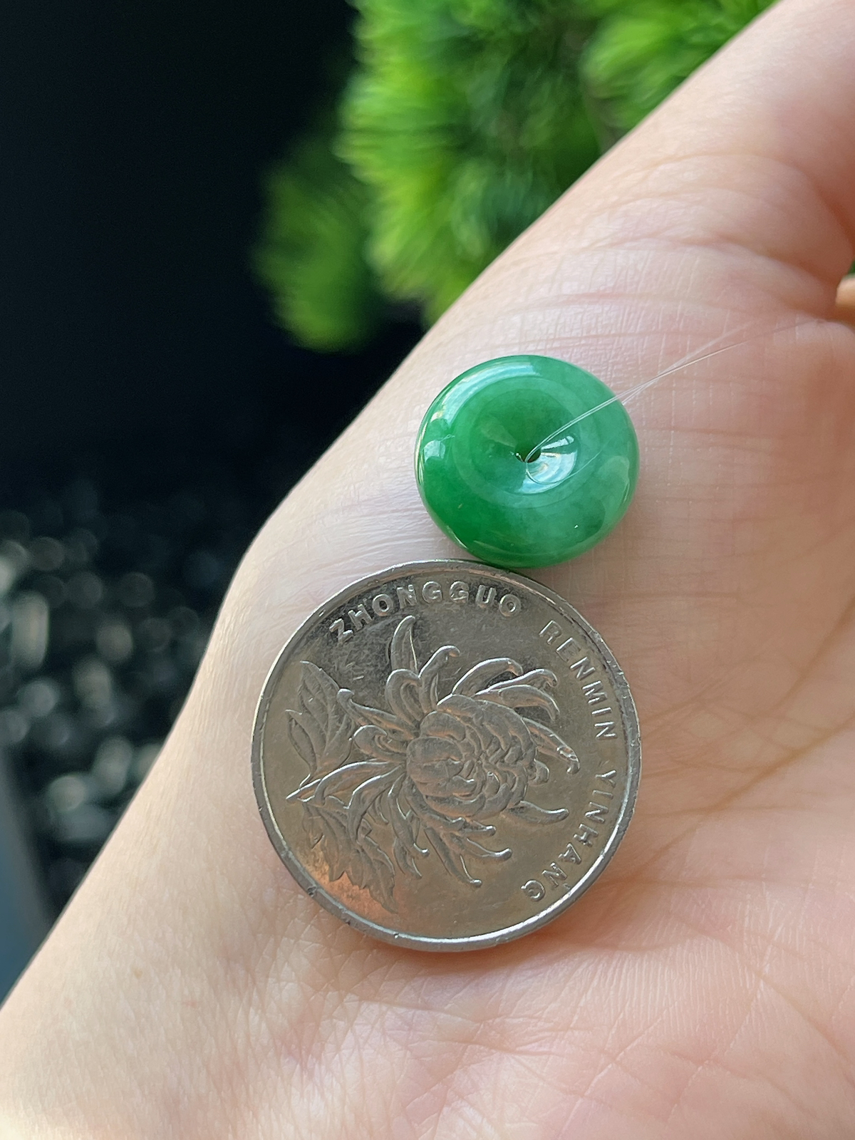 翡翠糯化种绿色平安扣